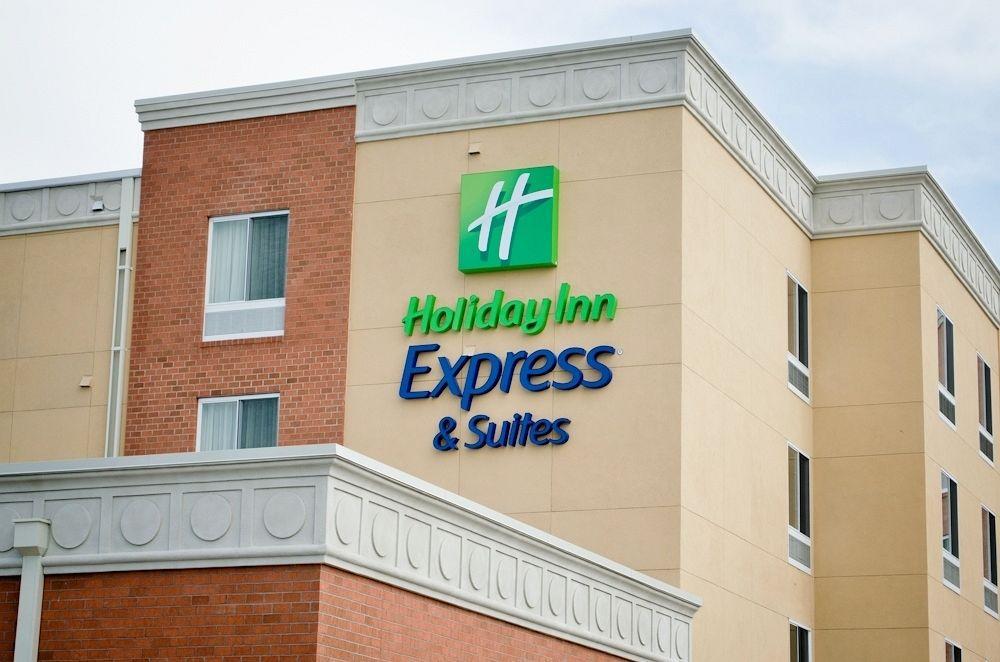 Holiday Inn Express & Suites Denver North - Thornton, An Ihg Hotel Exterior photo