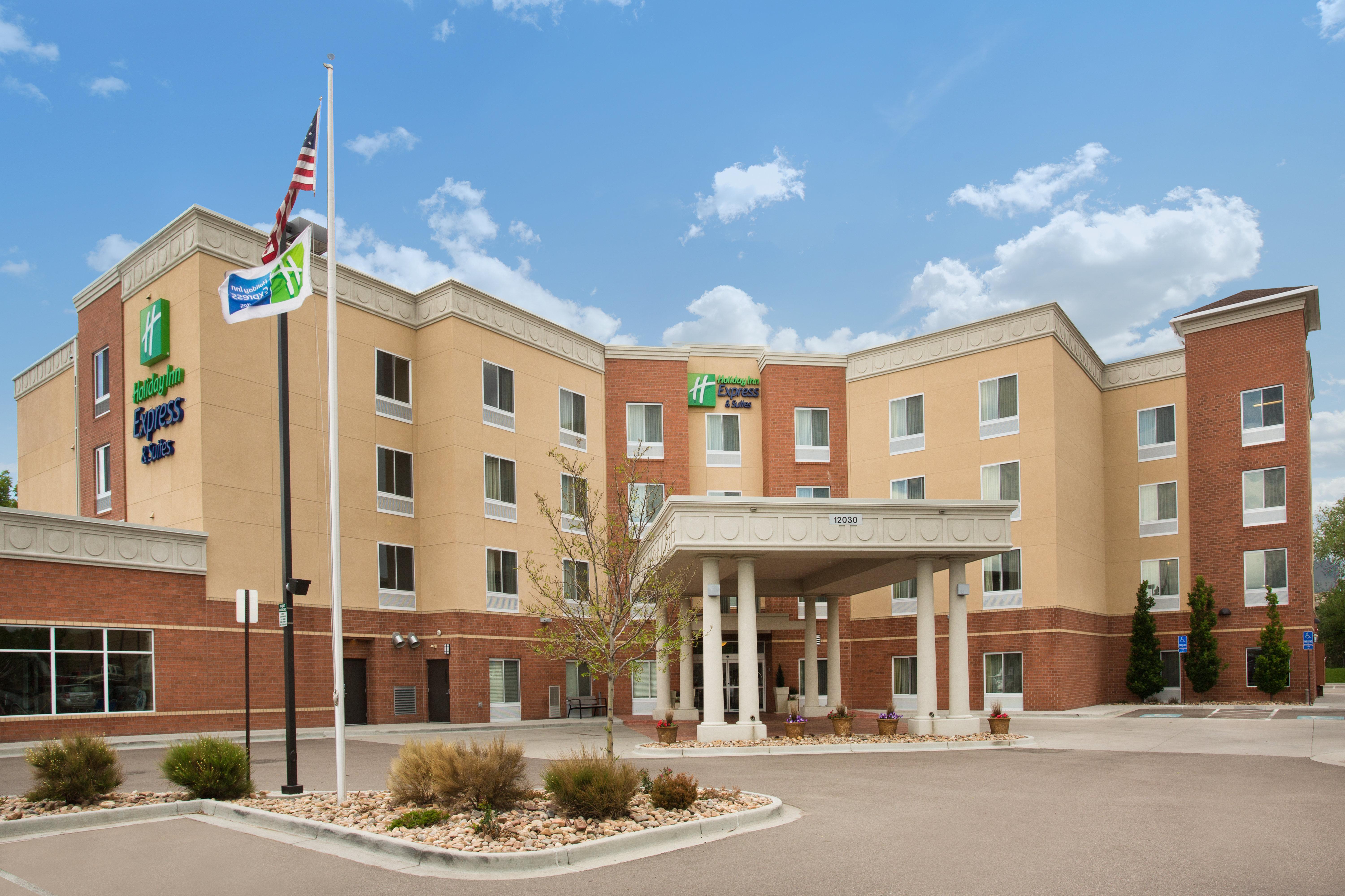 Holiday Inn Express & Suites Denver North - Thornton, An Ihg Hotel Exterior photo